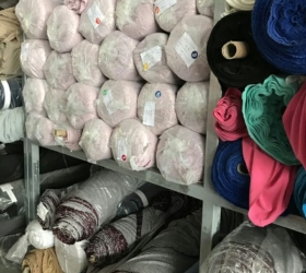 Thu mua vải thanh lí giá cao tận nơi trên toàn quốc